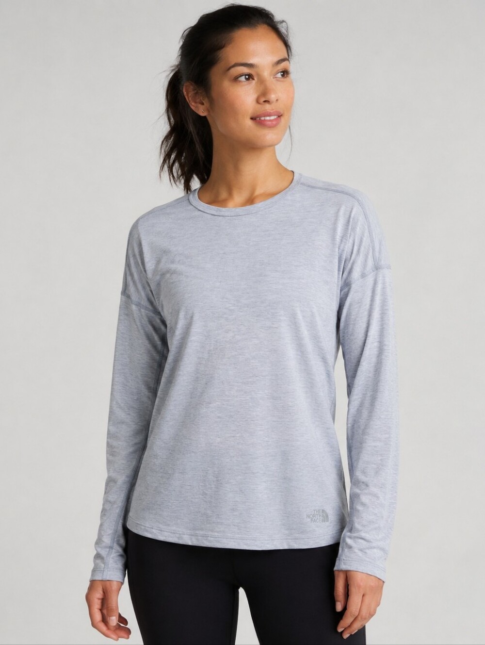 The North Face Long Sleeve Activewear Women's Performance Top Size Medium Gray